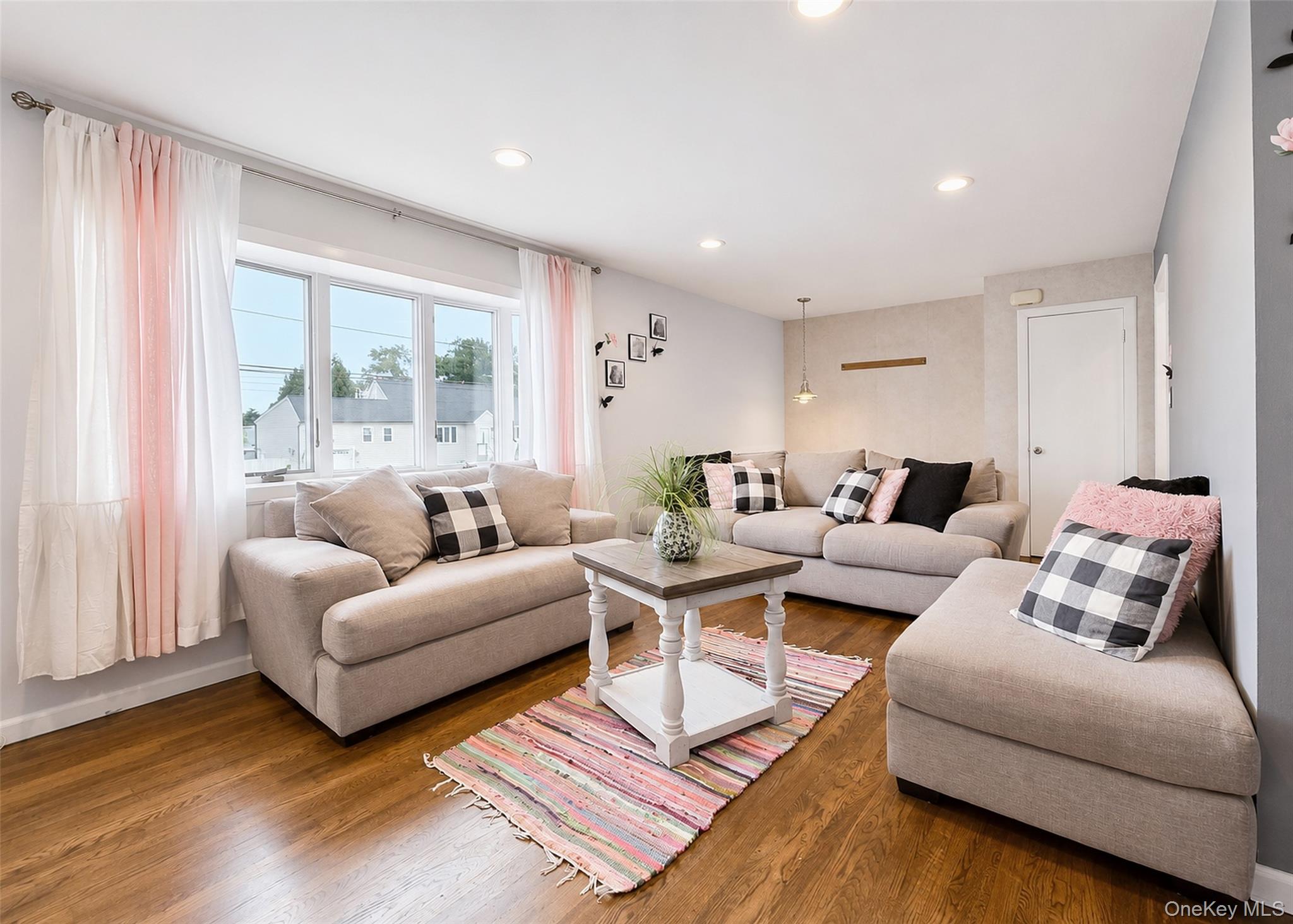 11 Farragut Avenue Property Photo 8