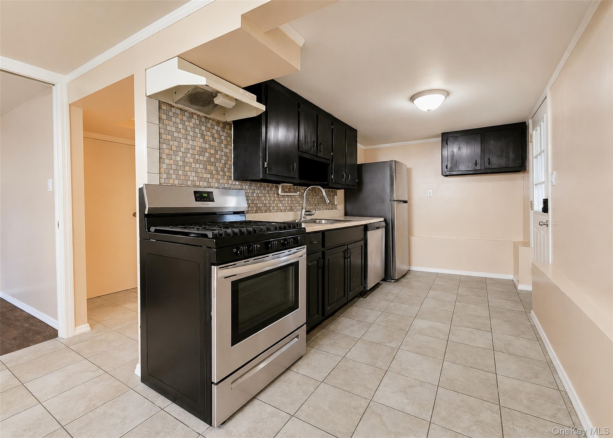 11 Farragut Avenue Property Photo 14