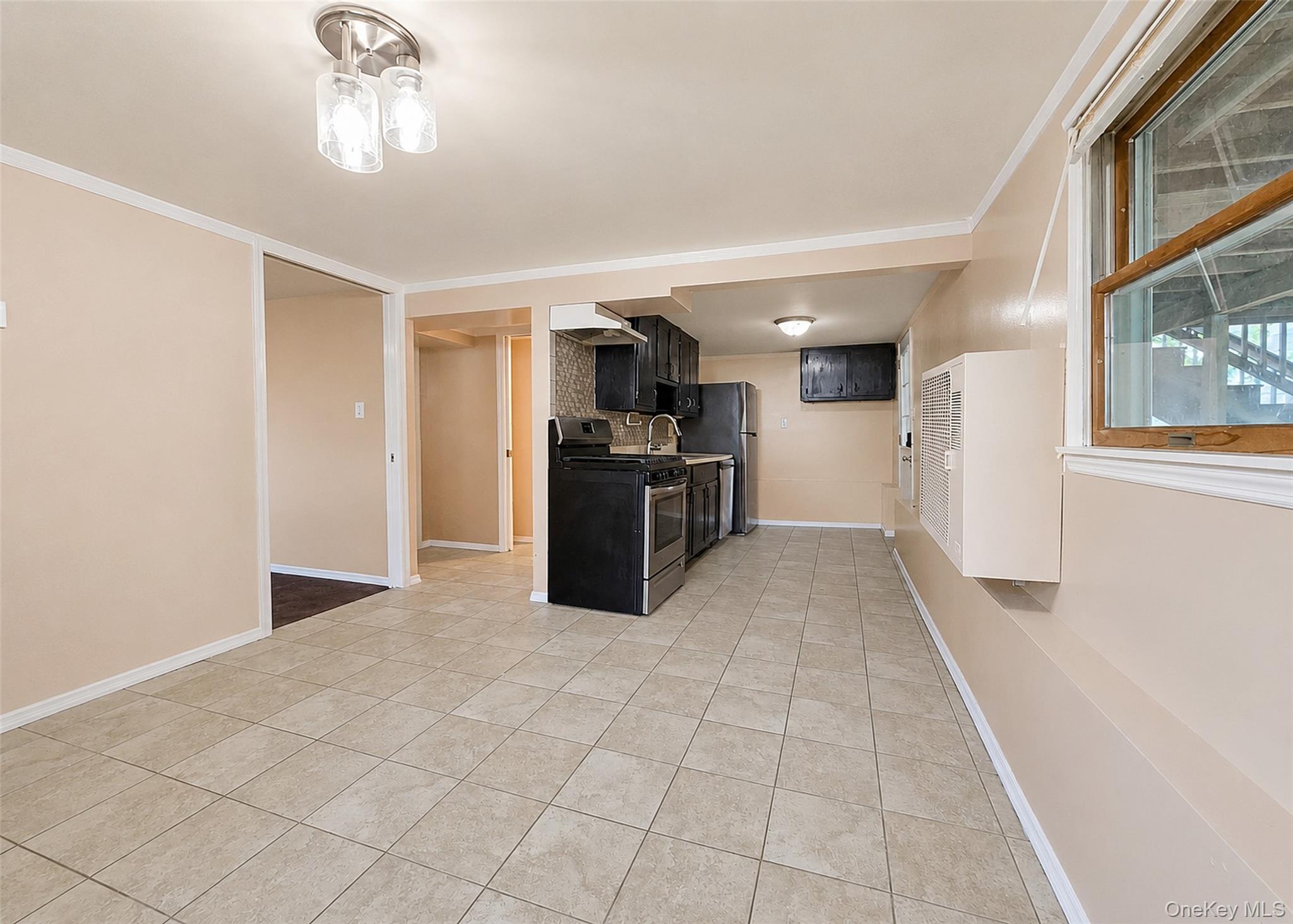 11 Farragut Avenue Property Photo 16