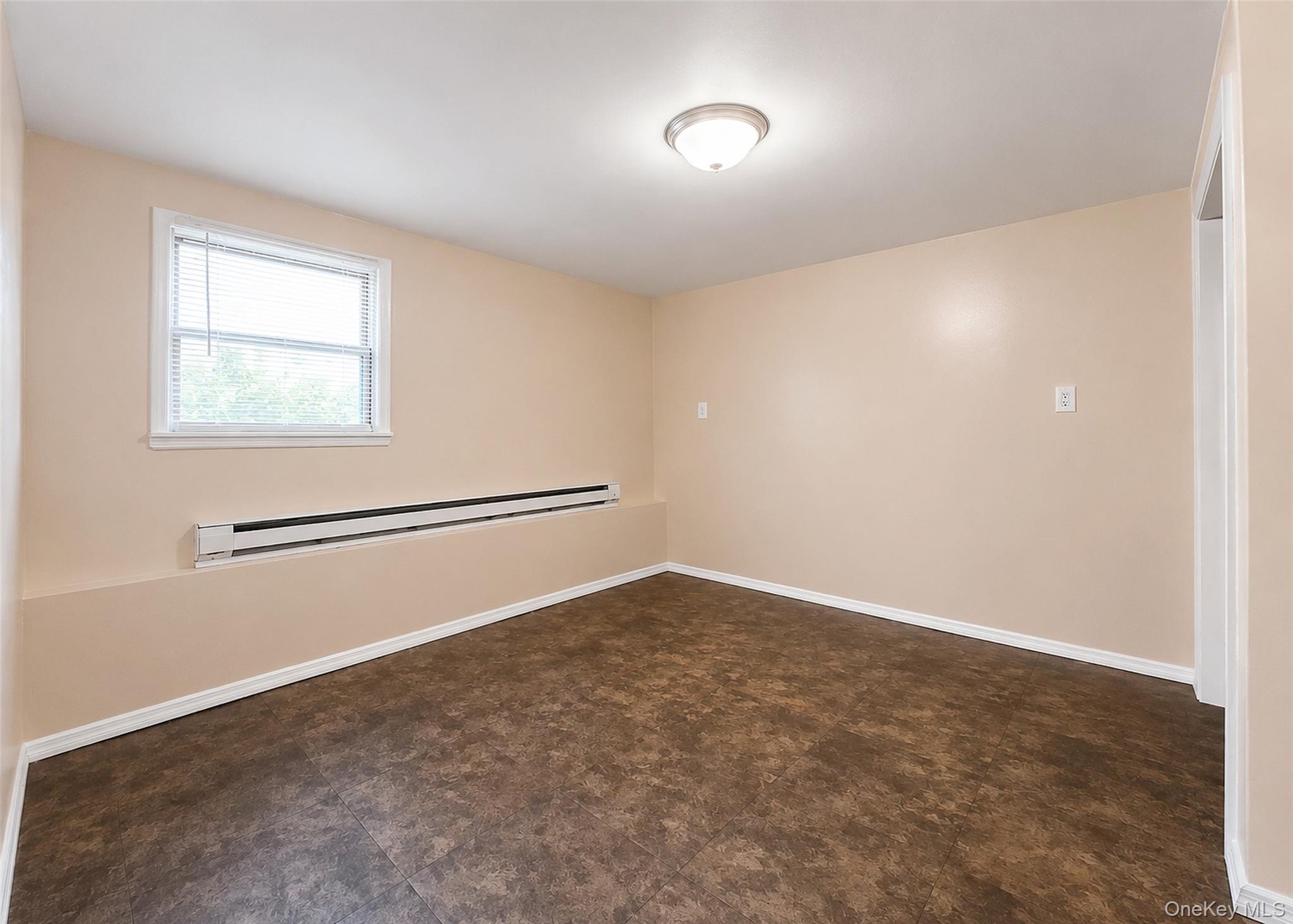 11 Farragut Avenue Property Photo 18