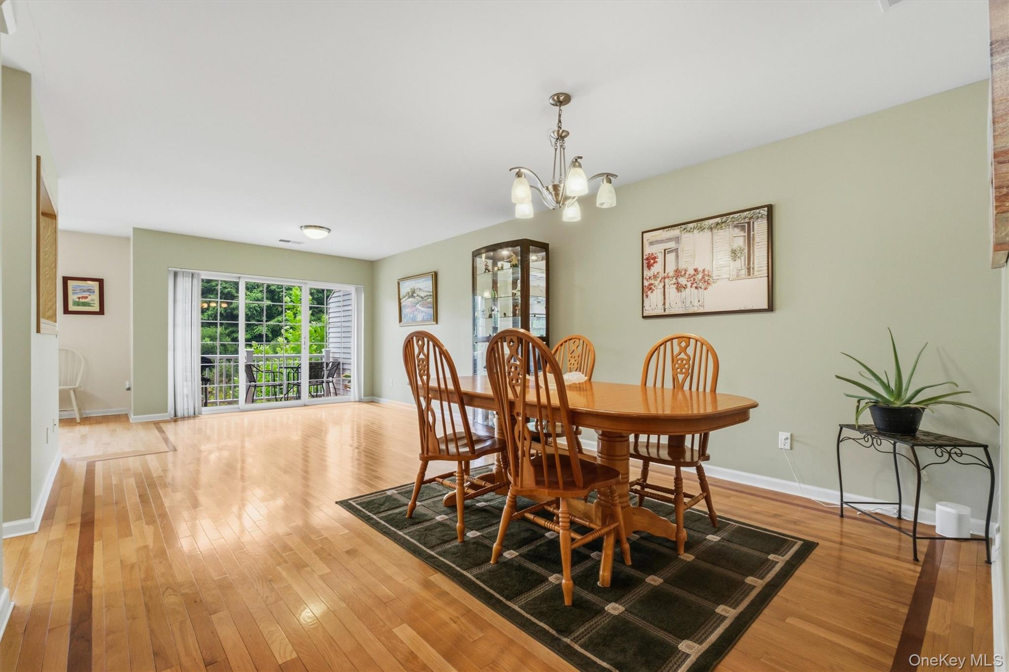 165 Underhill Lane Property Photo 4