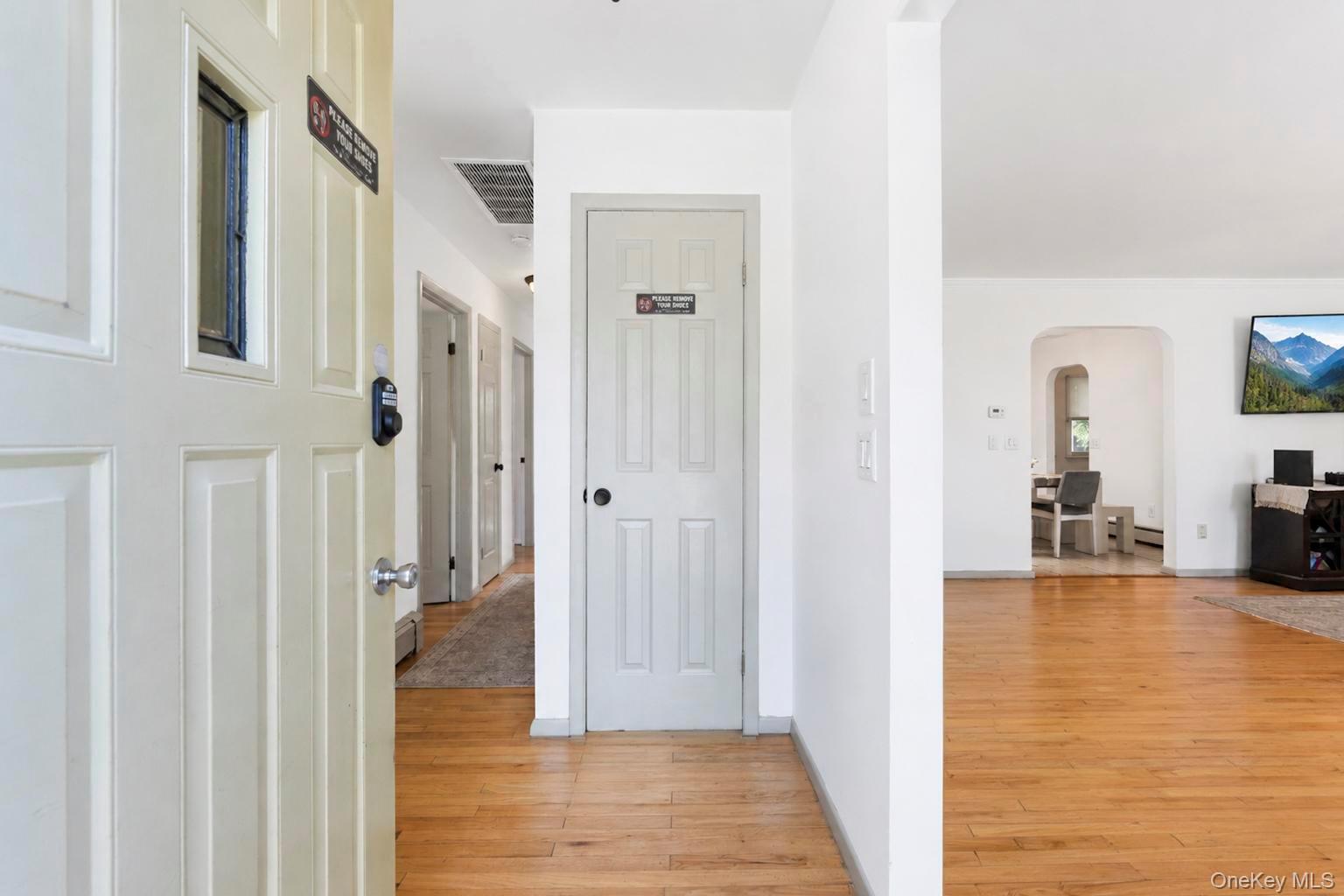 241 Riverside Drive Property Photo 8