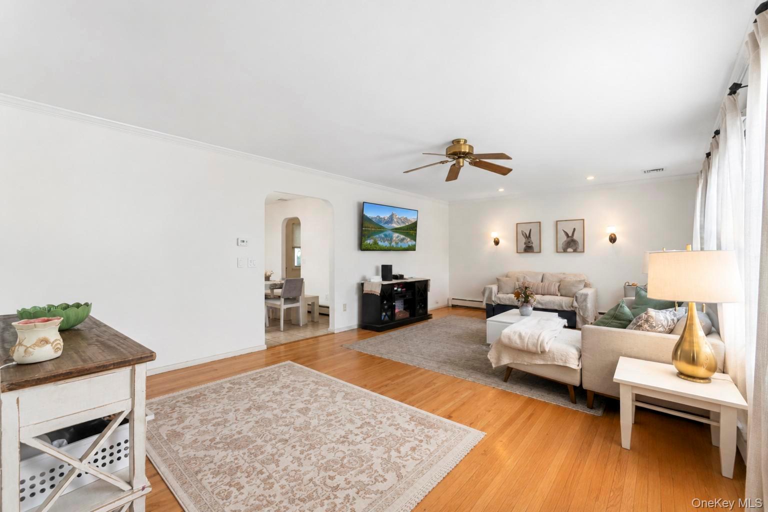 241 Riverside Drive Property Photo 9