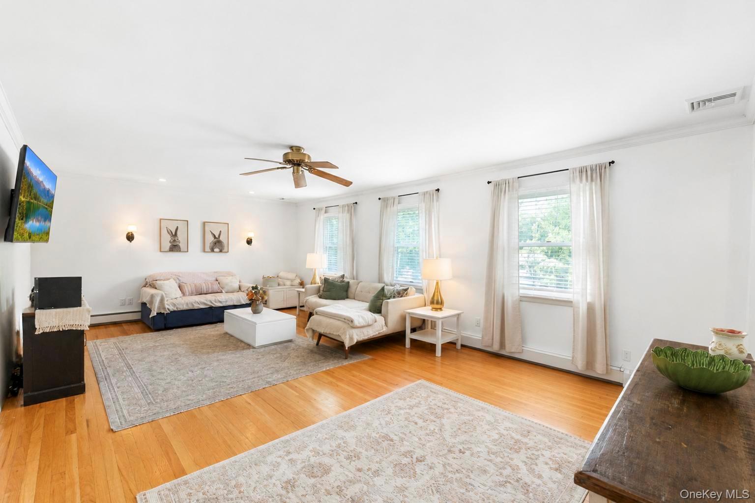 241 Riverside Drive Property Photo 11