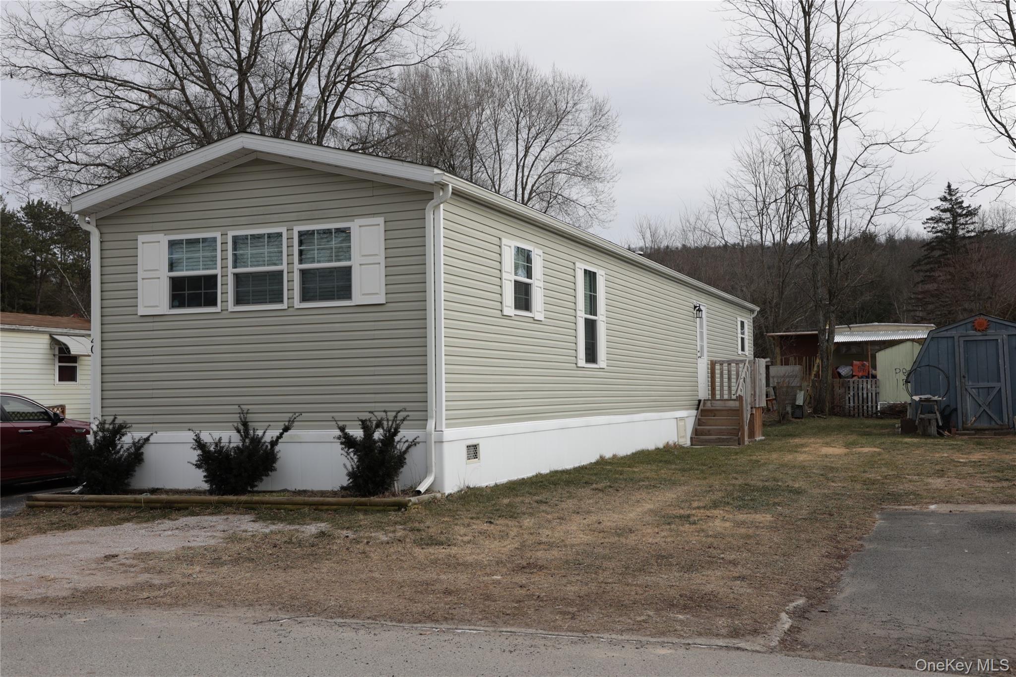 40 Tiger Lily Drive Property Photo 2