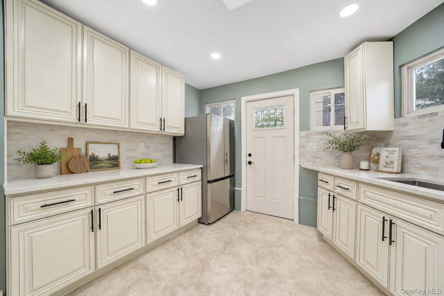 1852 E 34th Street Property Photo 11