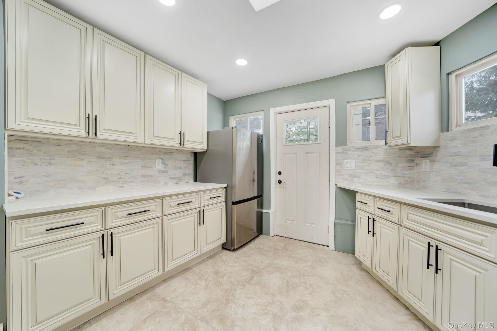 1852 E 34th Street Property Photo 13