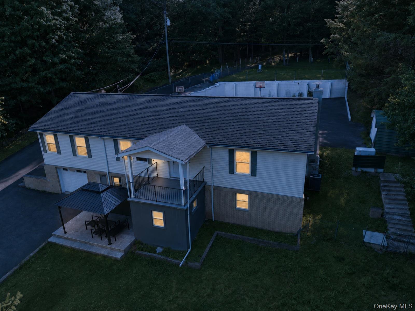 274 Grey Road Property Photo 2