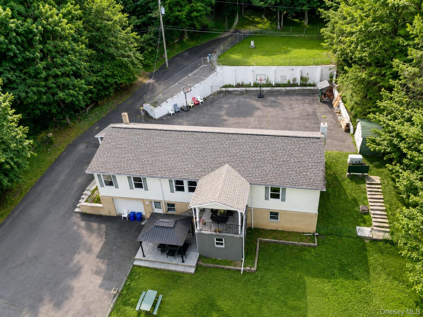 274 Grey Road Property Photo 3
