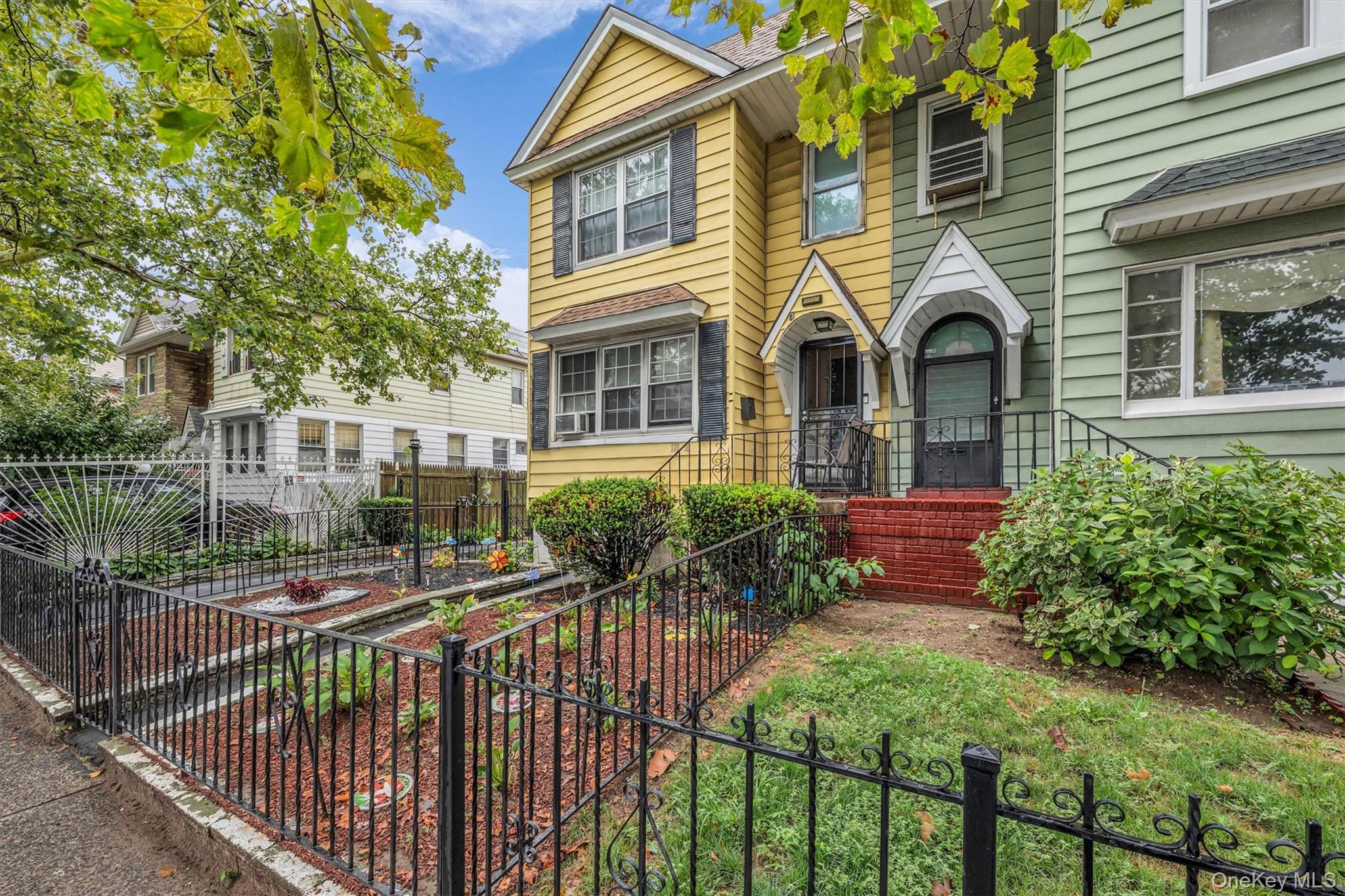 11510 Van Wyck Expressway Property Photo 3