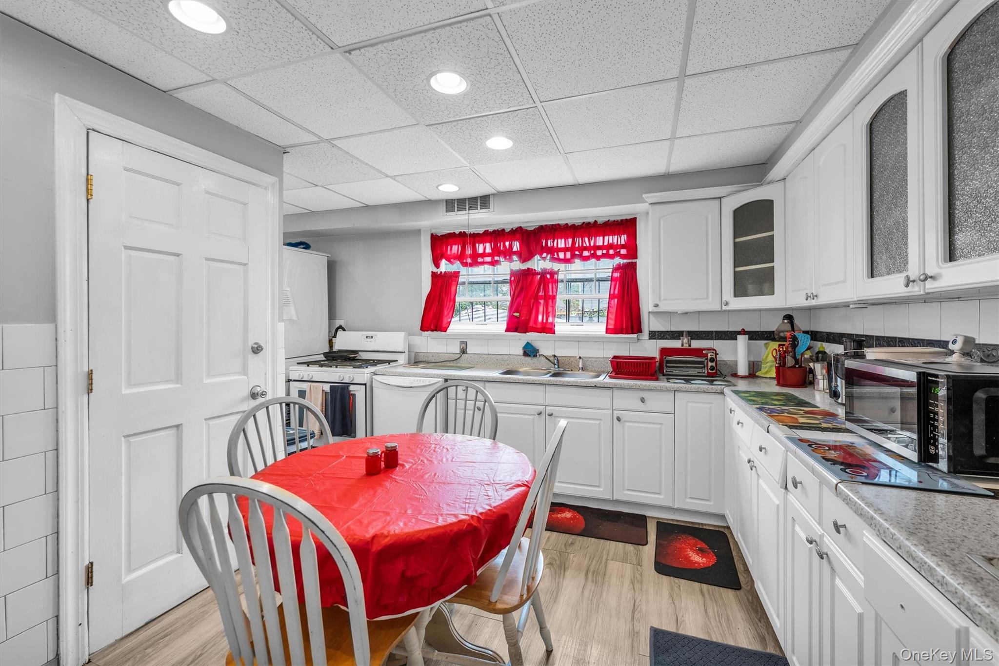 11510 Van Wyck Expressway Property Photo 14