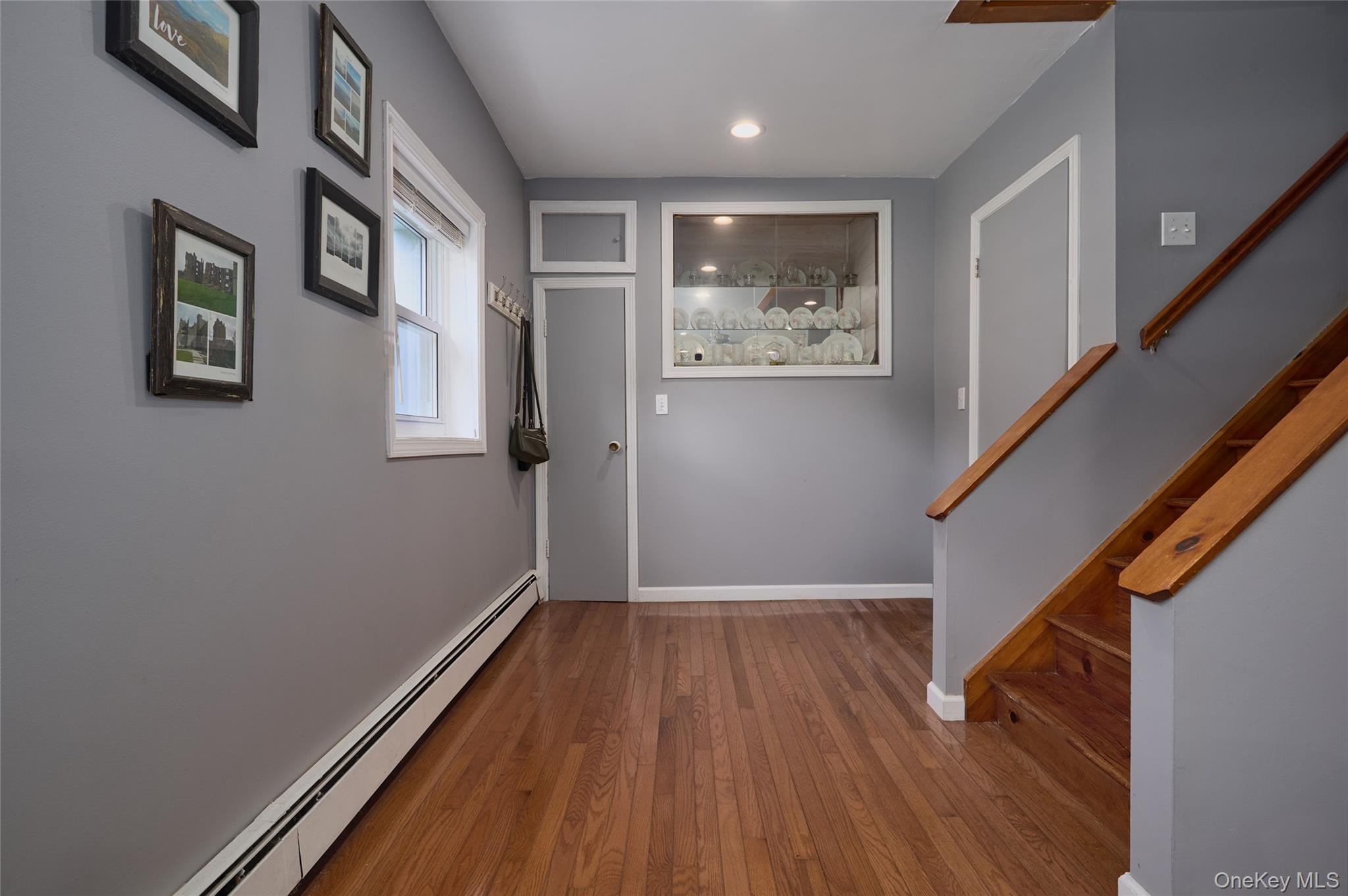 140 Nardin Road Property Photo 8
