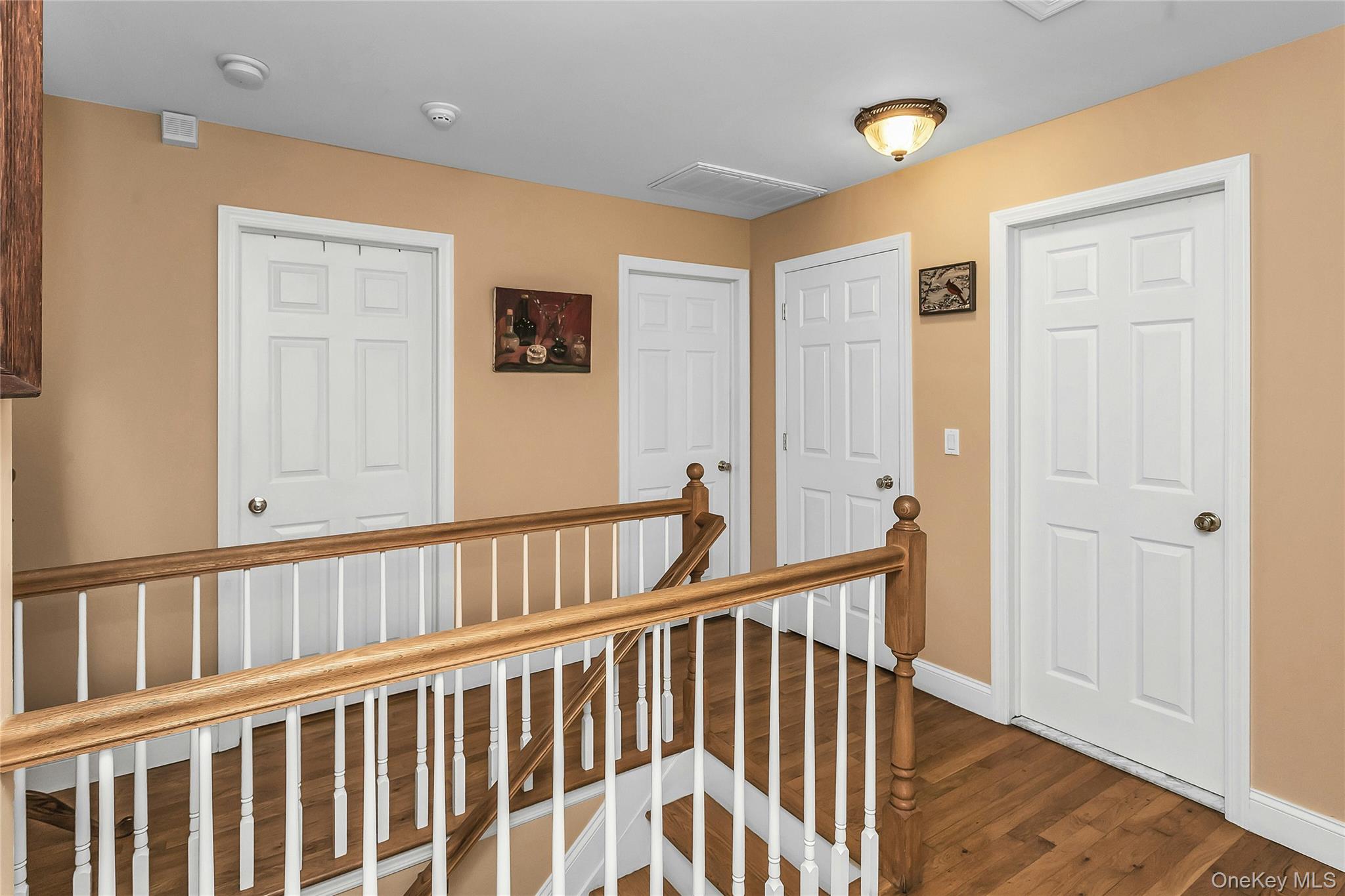 1025 Seawood Drive Property Photo 17