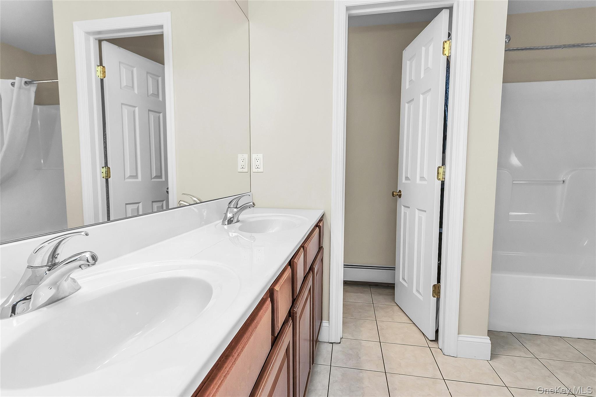 1025 Seawood Drive Property Photo 20