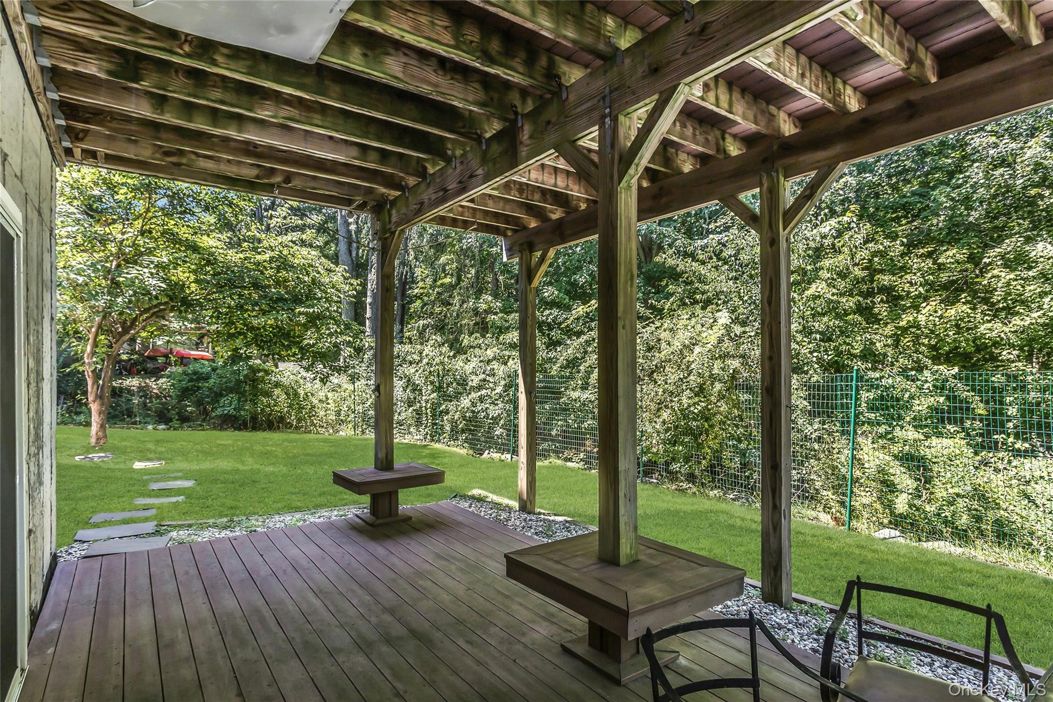 1025 Seawood Drive Property Photo 32