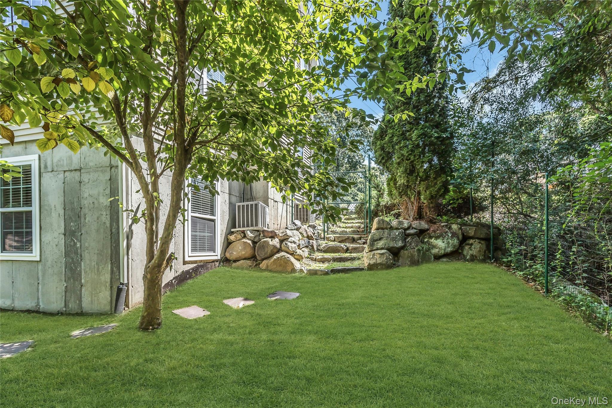 1025 Seawood Drive Property Photo 33