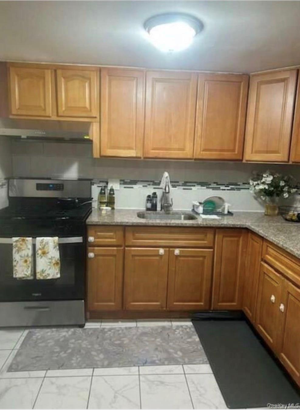3525 86th Street Property Photo 11