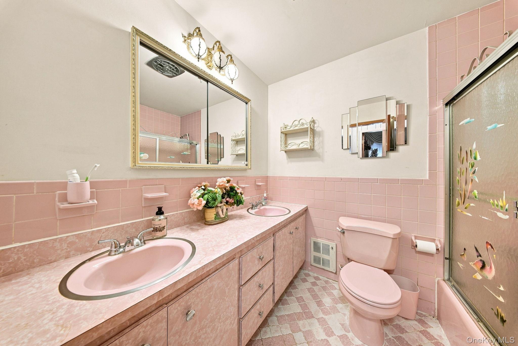 492 White Road Property Photo 19