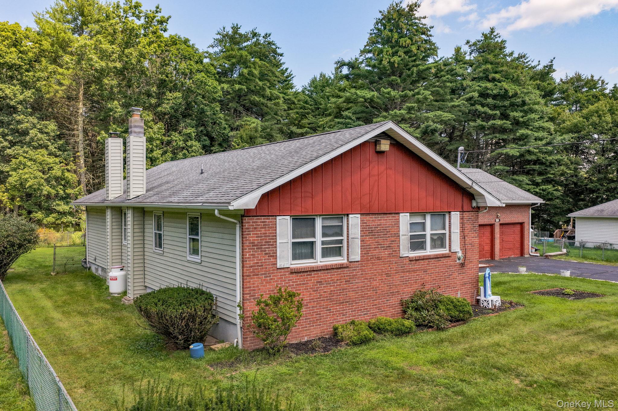 492 White Road Property Photo 26