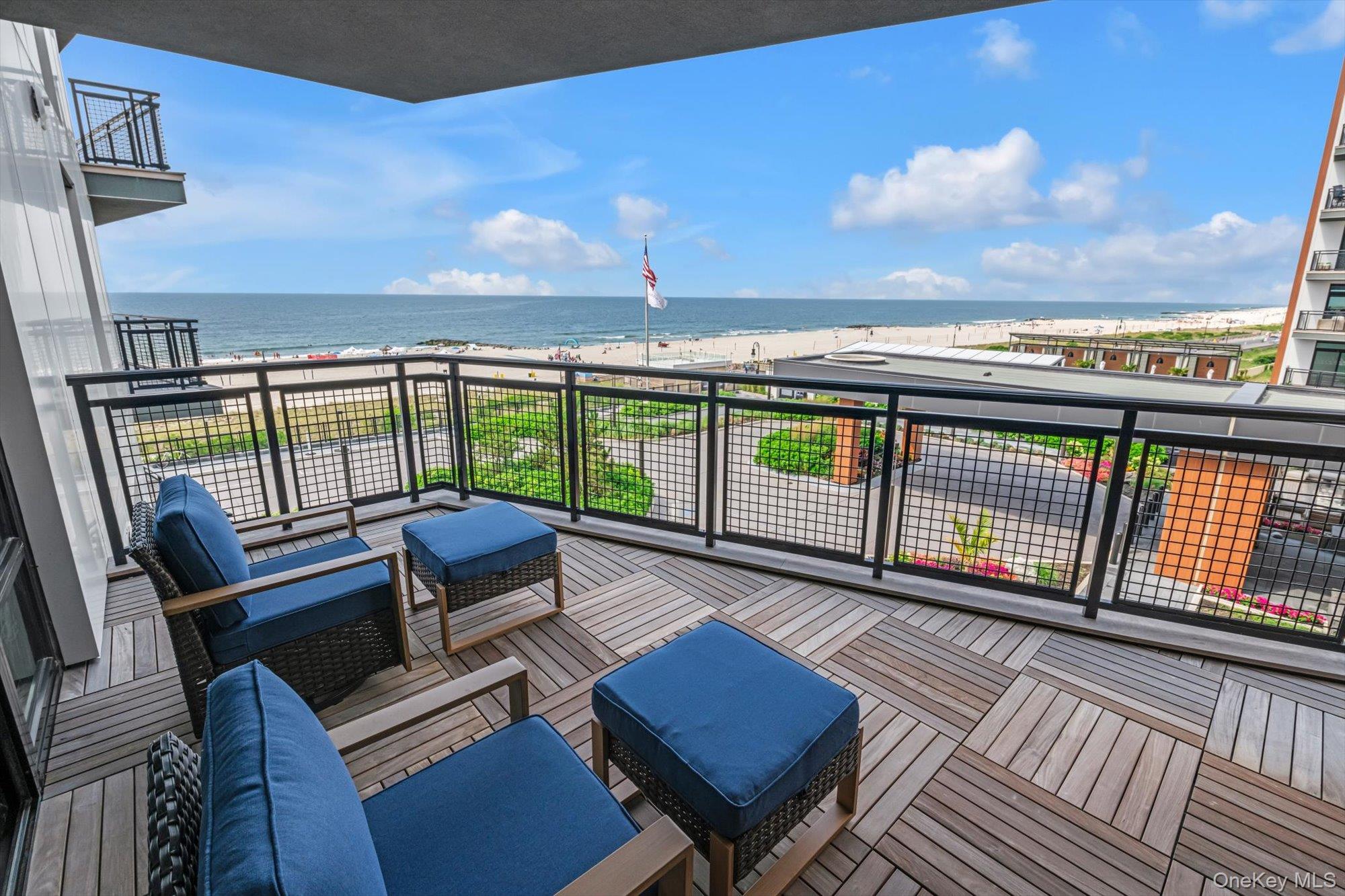 140 Boardwalk 503b Property Photo 1