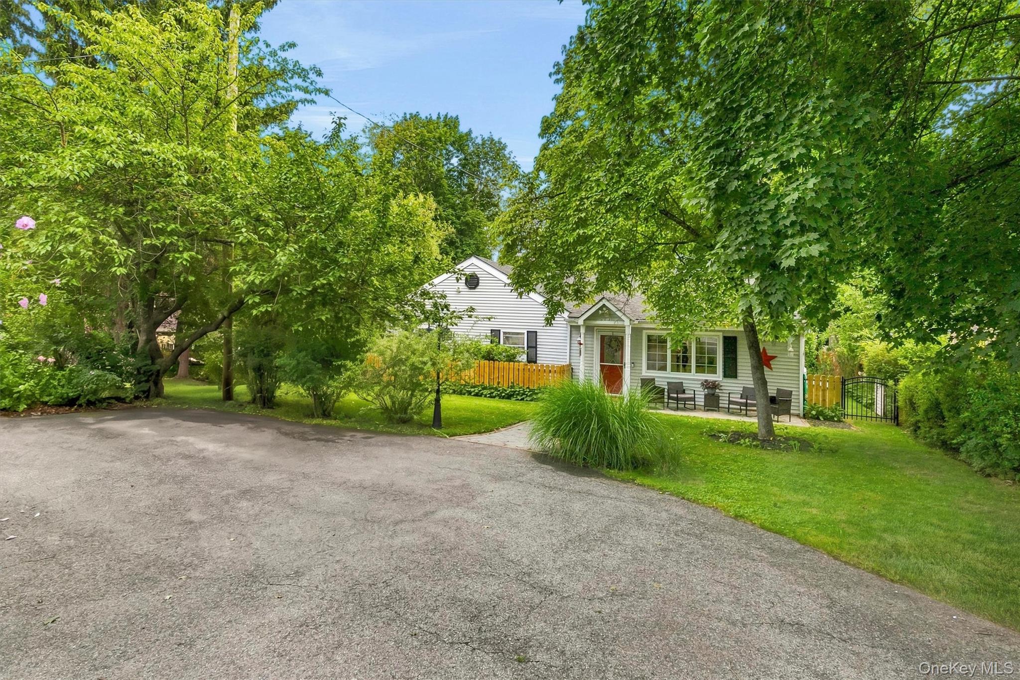 270 Cromwell Hill Road Property Photo 3