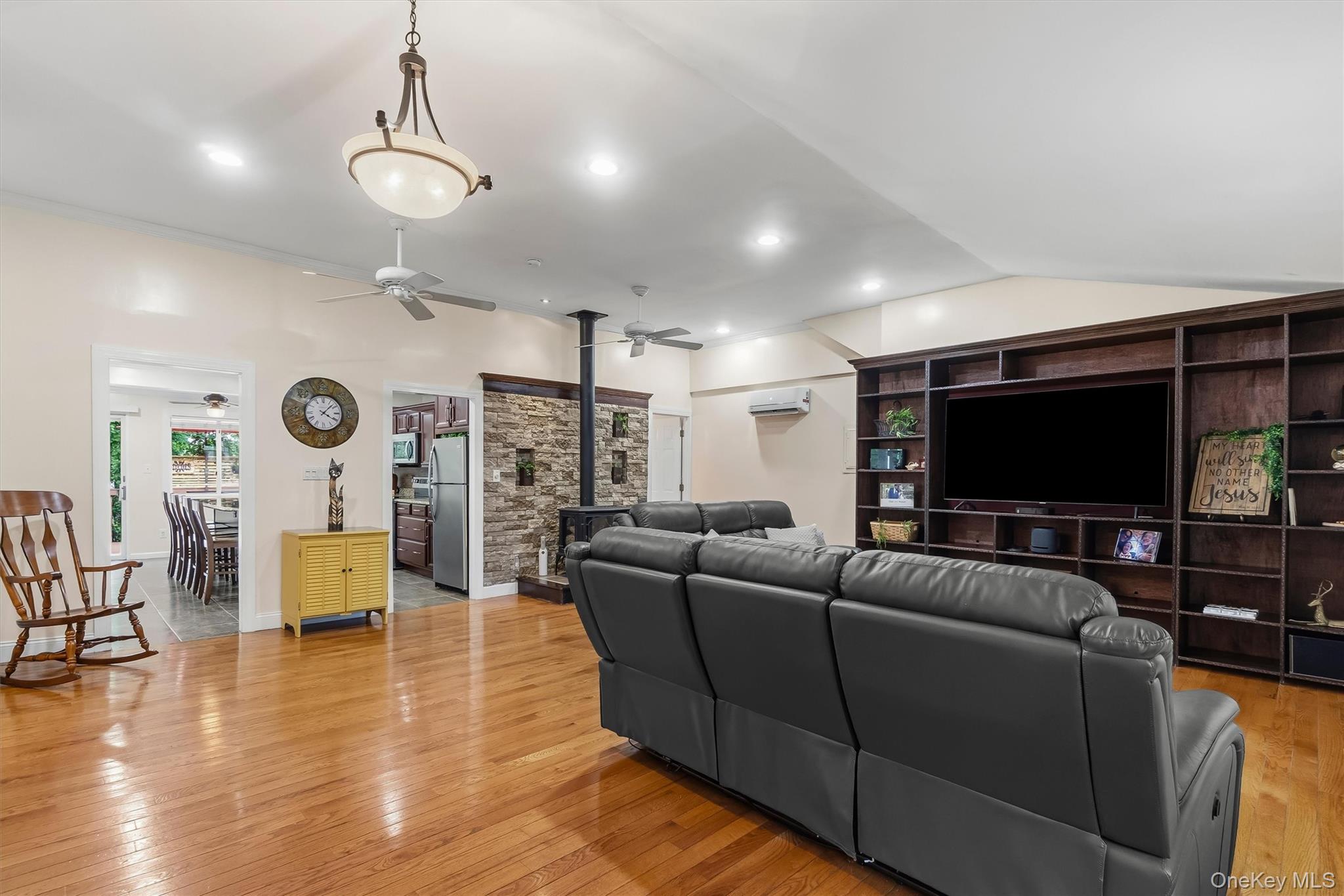 270 Cromwell Hill Road Property Photo 6