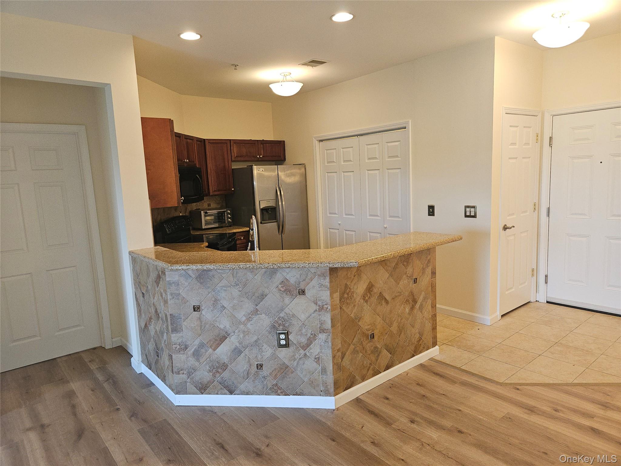 934 Tower Ridge Circle Property Photo 8