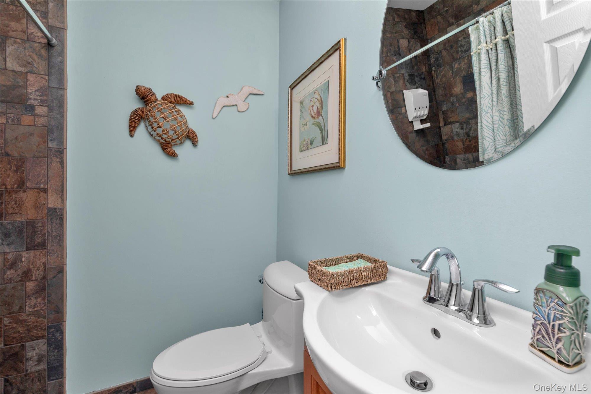 6 Montgomery Lane Property Photo 11