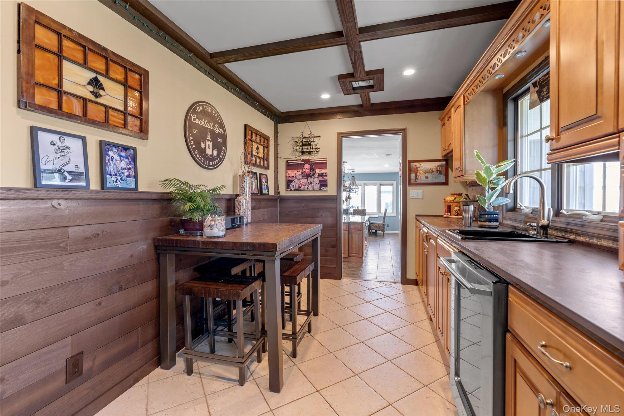 6 Montgomery Lane Property Photo 12
