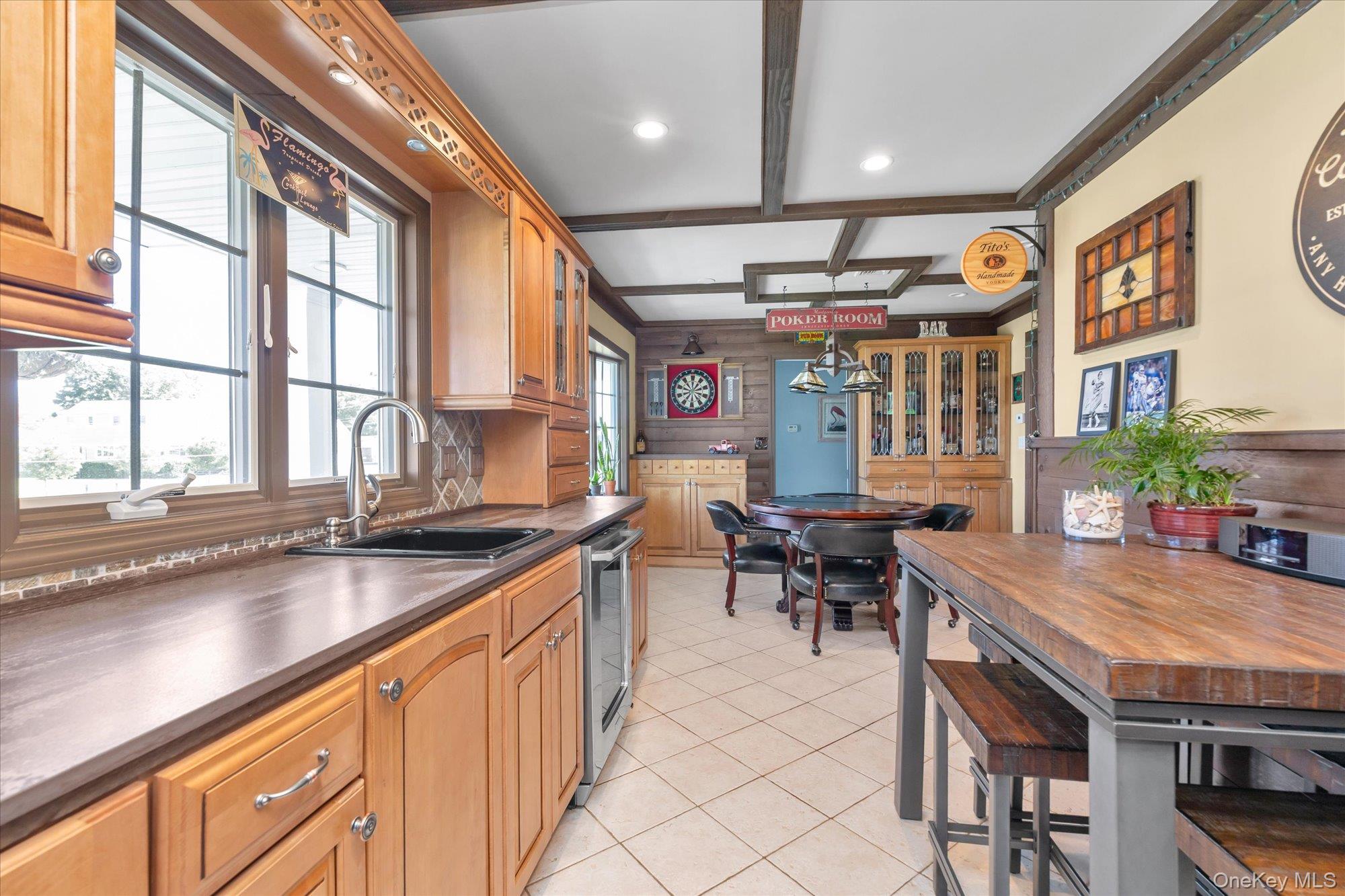 6 Montgomery Lane Property Photo 13