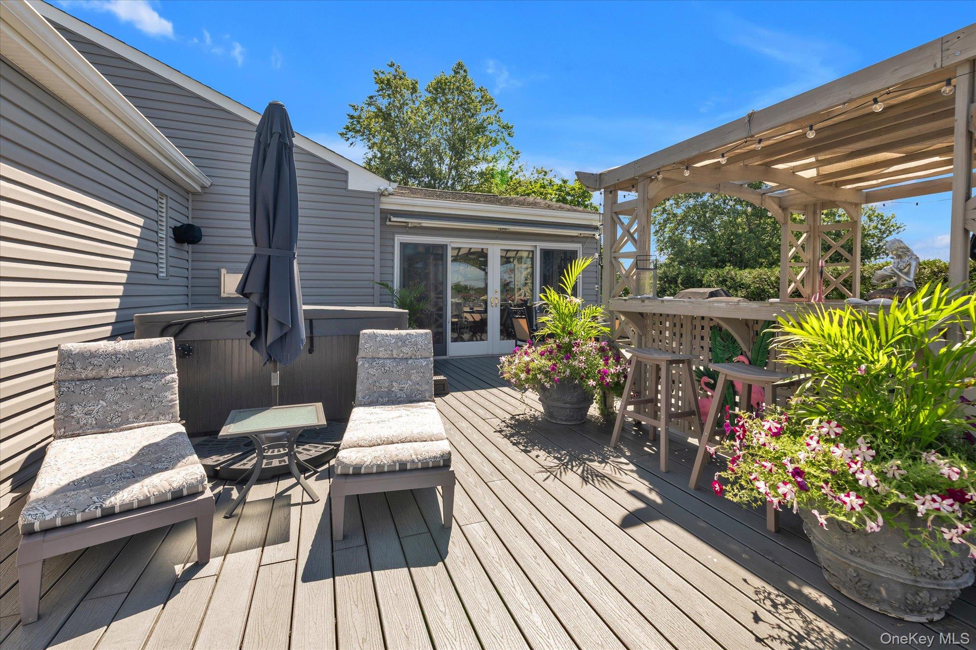 6 Montgomery Lane Property Photo 21