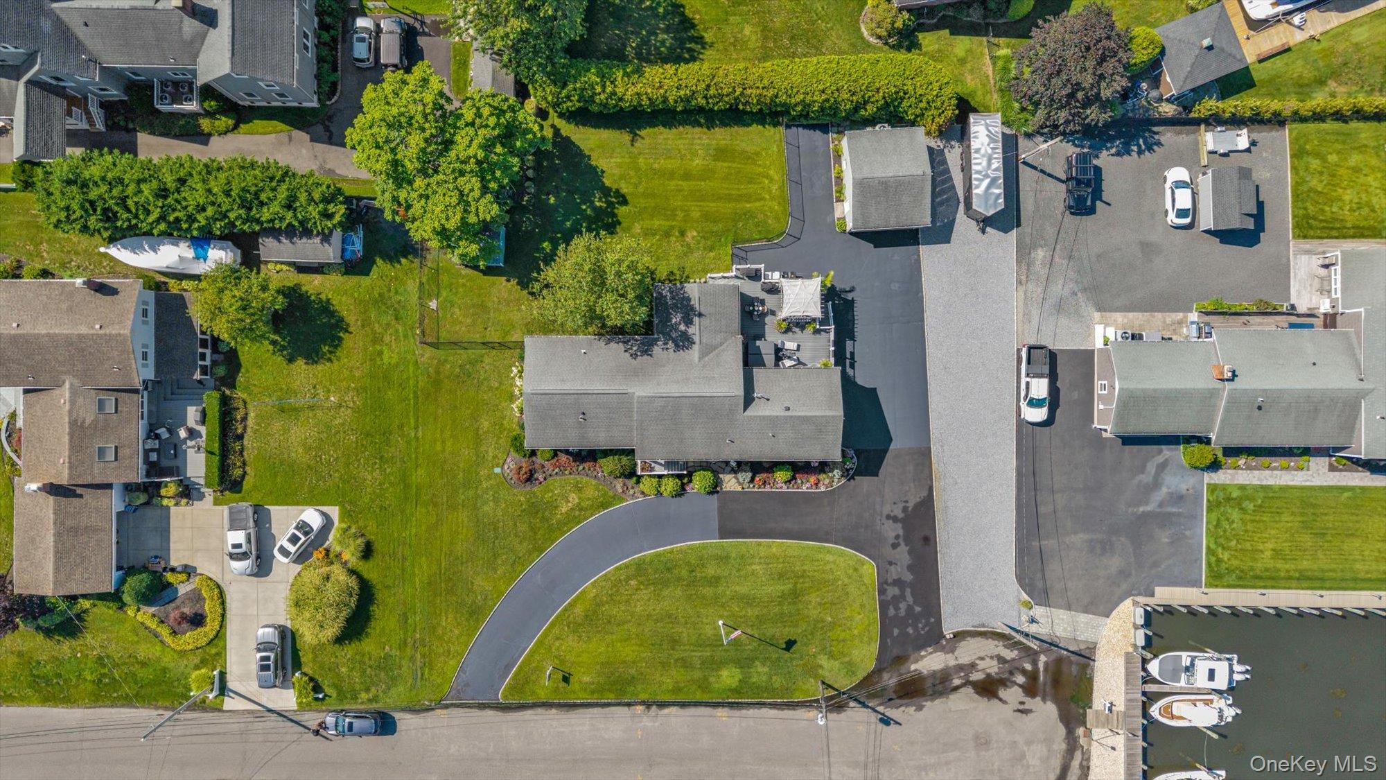 6 Montgomery Lane Property Photo 34