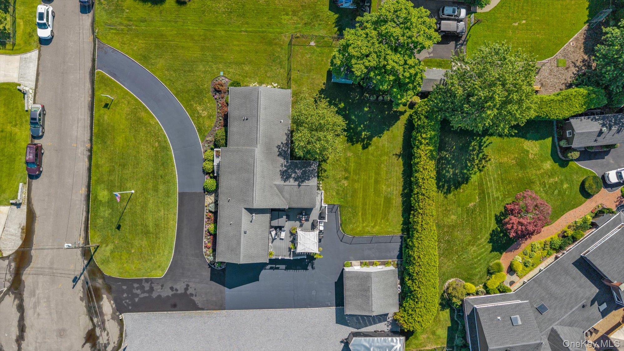 6 Montgomery Lane Property Photo 35