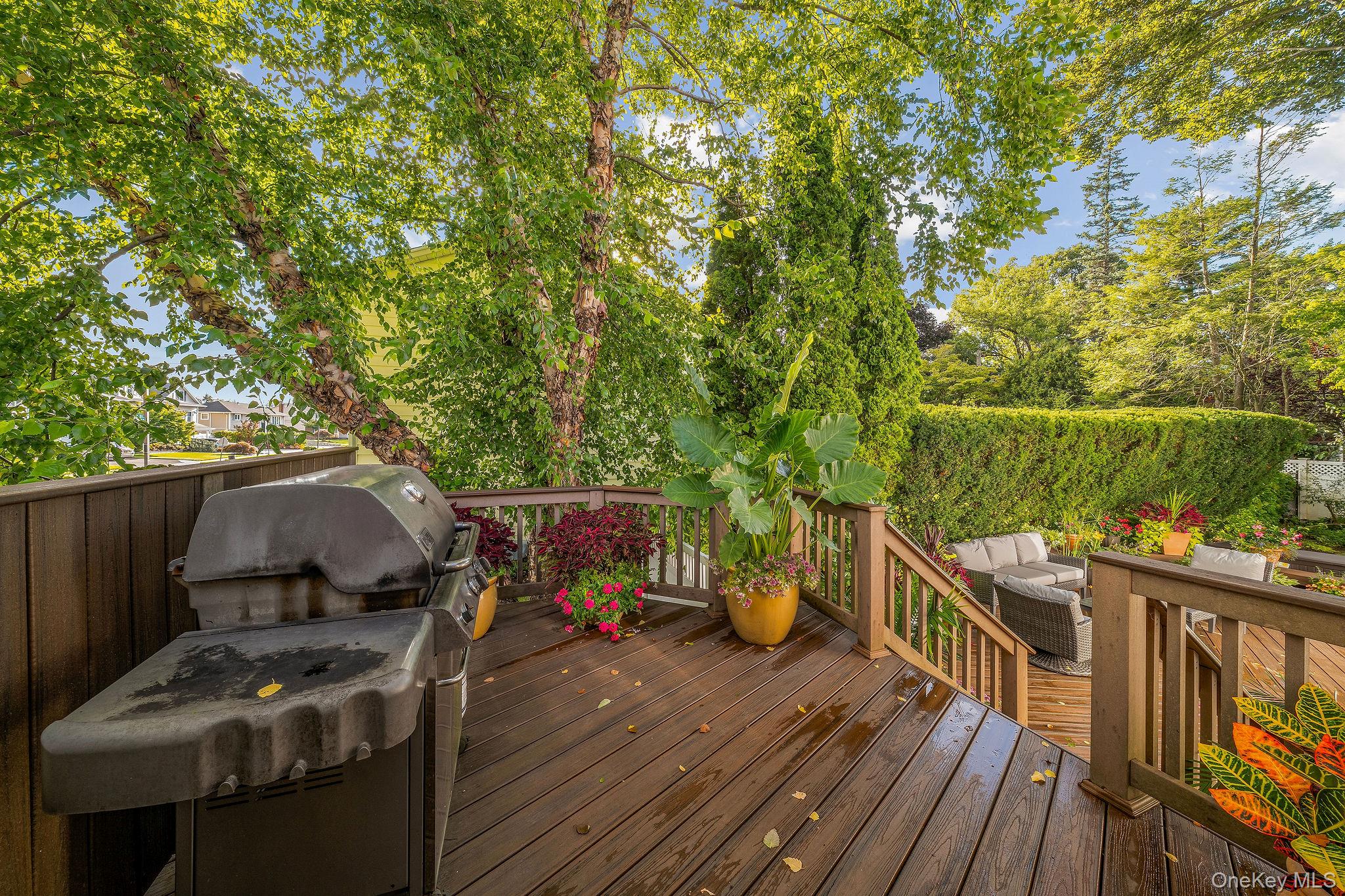1 Cortland Avenue Property Photo 27
