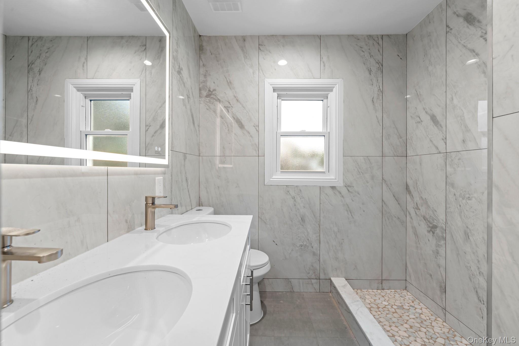 2 Fordham Place Property Photo 6