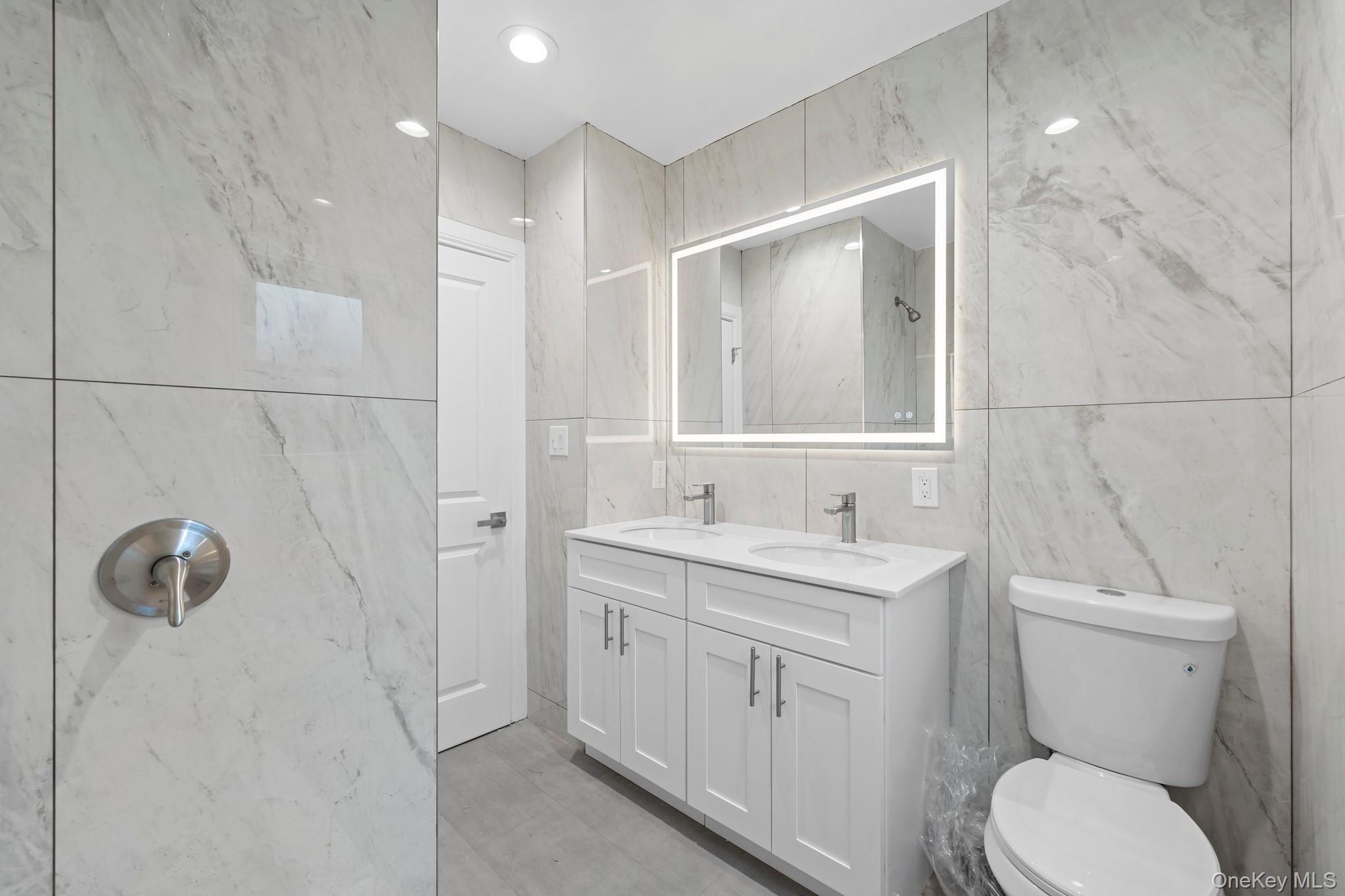 2 Fordham Place Property Photo 7