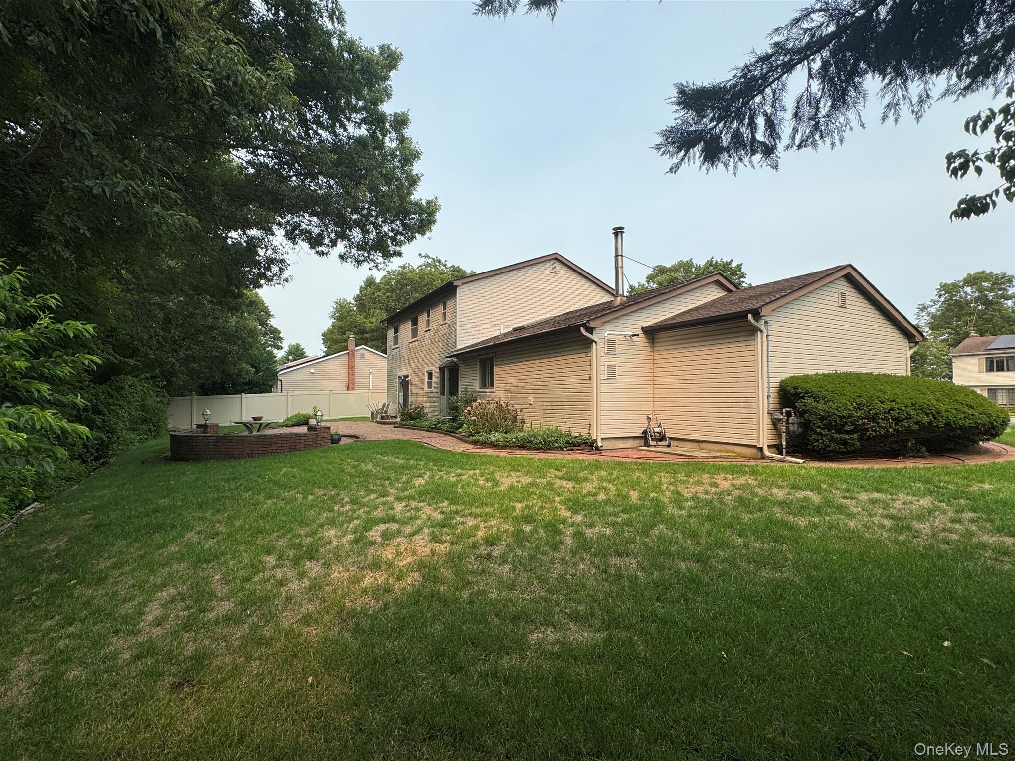 15 Stonehurst Lane Property Photo 28