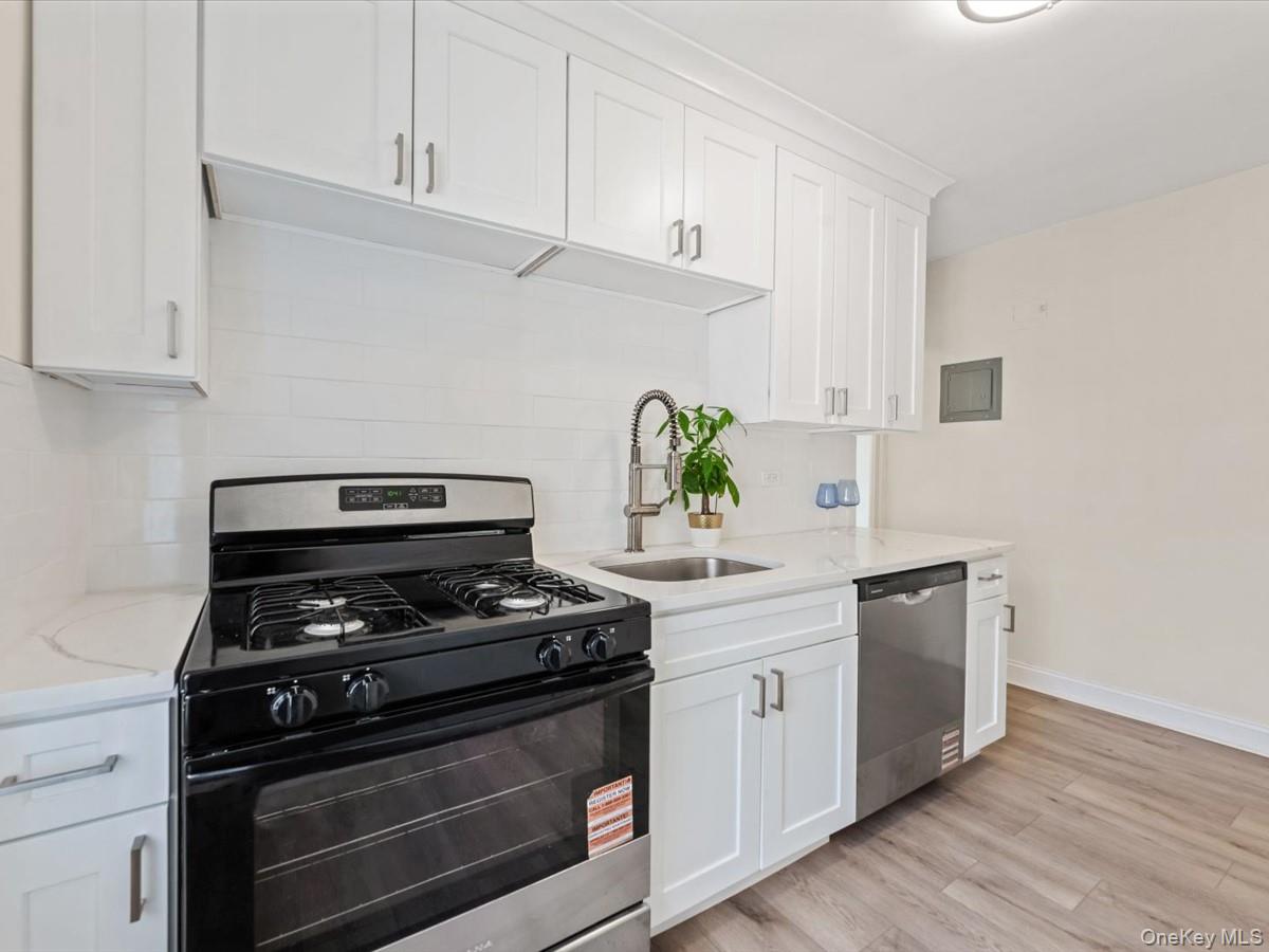 67-12 Yellowstone Boulevard F6 Property Photo 7