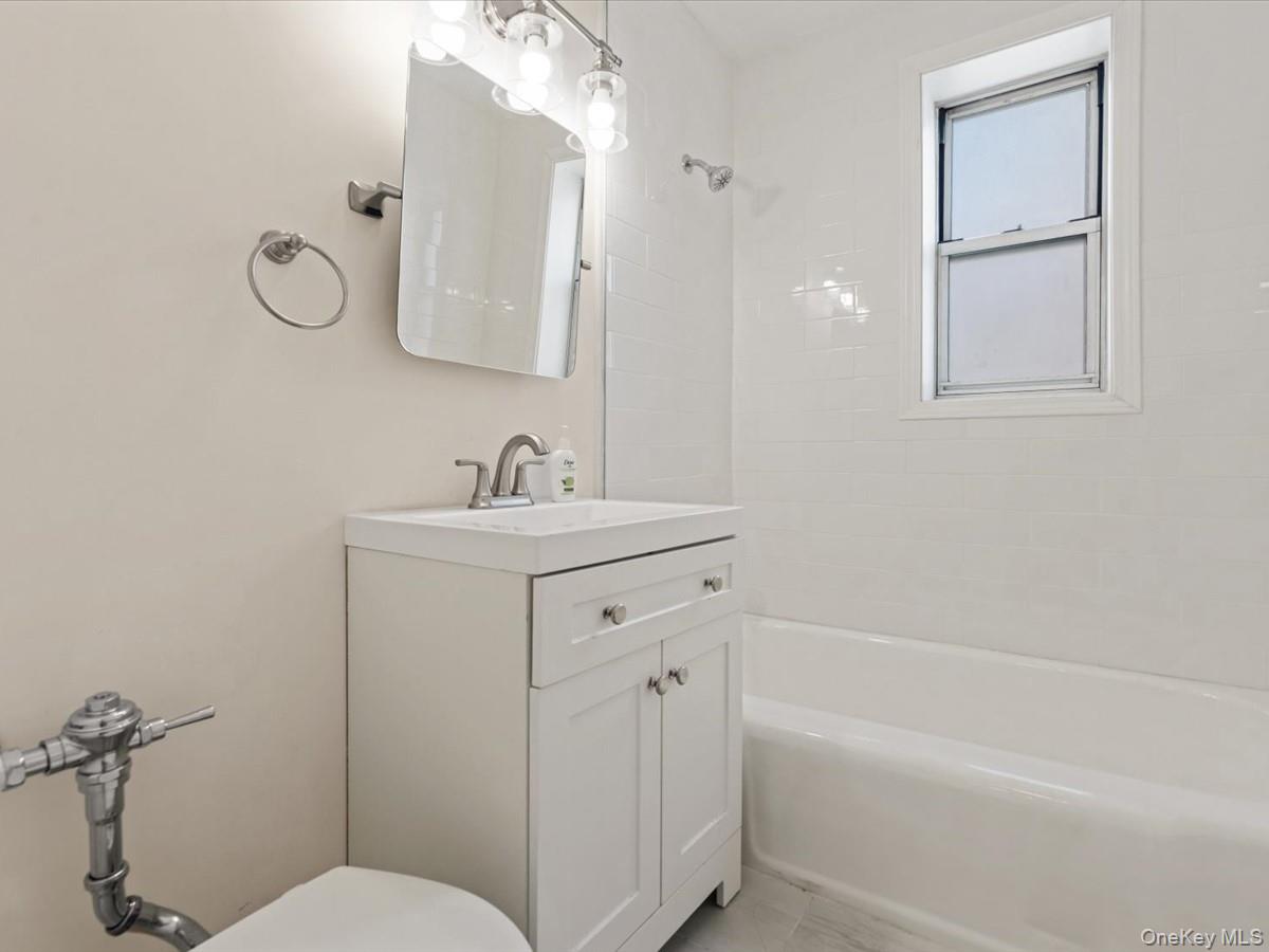 67-12 Yellowstone Boulevard F6 Property Photo 8