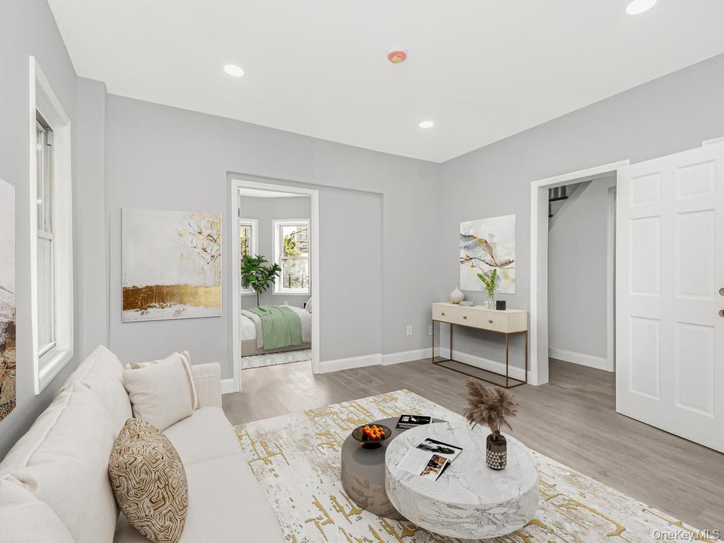 1893 Longfellow Avenue Property Photo 2