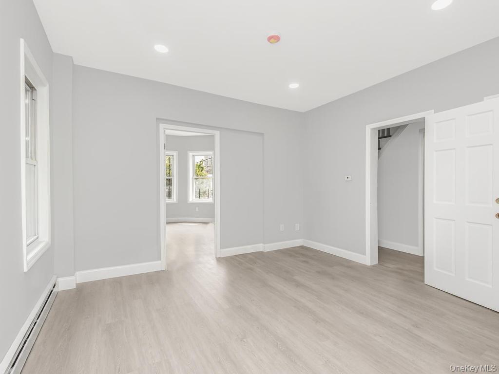 1893 Longfellow Avenue Property Photo 3