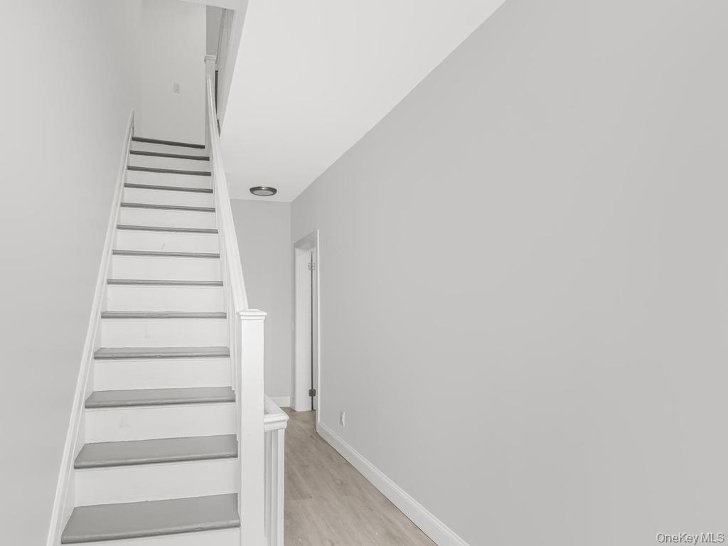 1893 Longfellow Avenue Property Photo 20