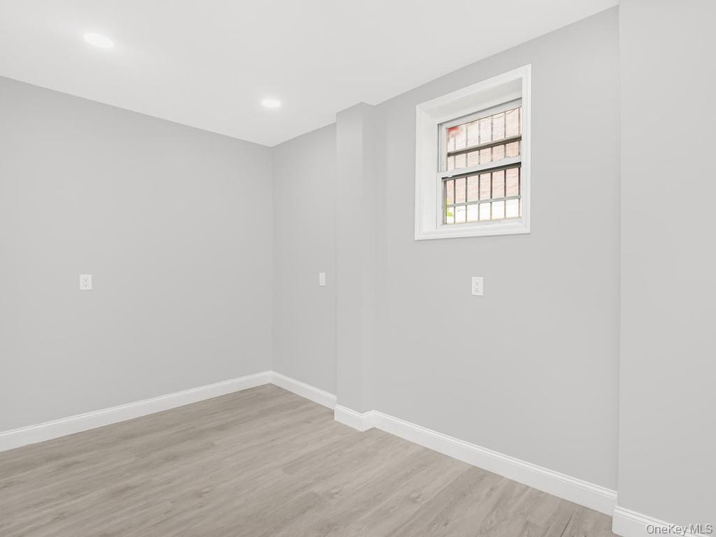 1893 Longfellow Avenue Property Photo 21