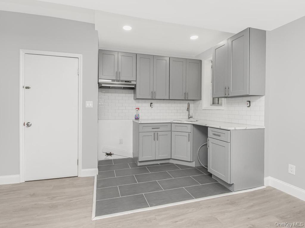 1893 Longfellow Avenue Property Photo 23