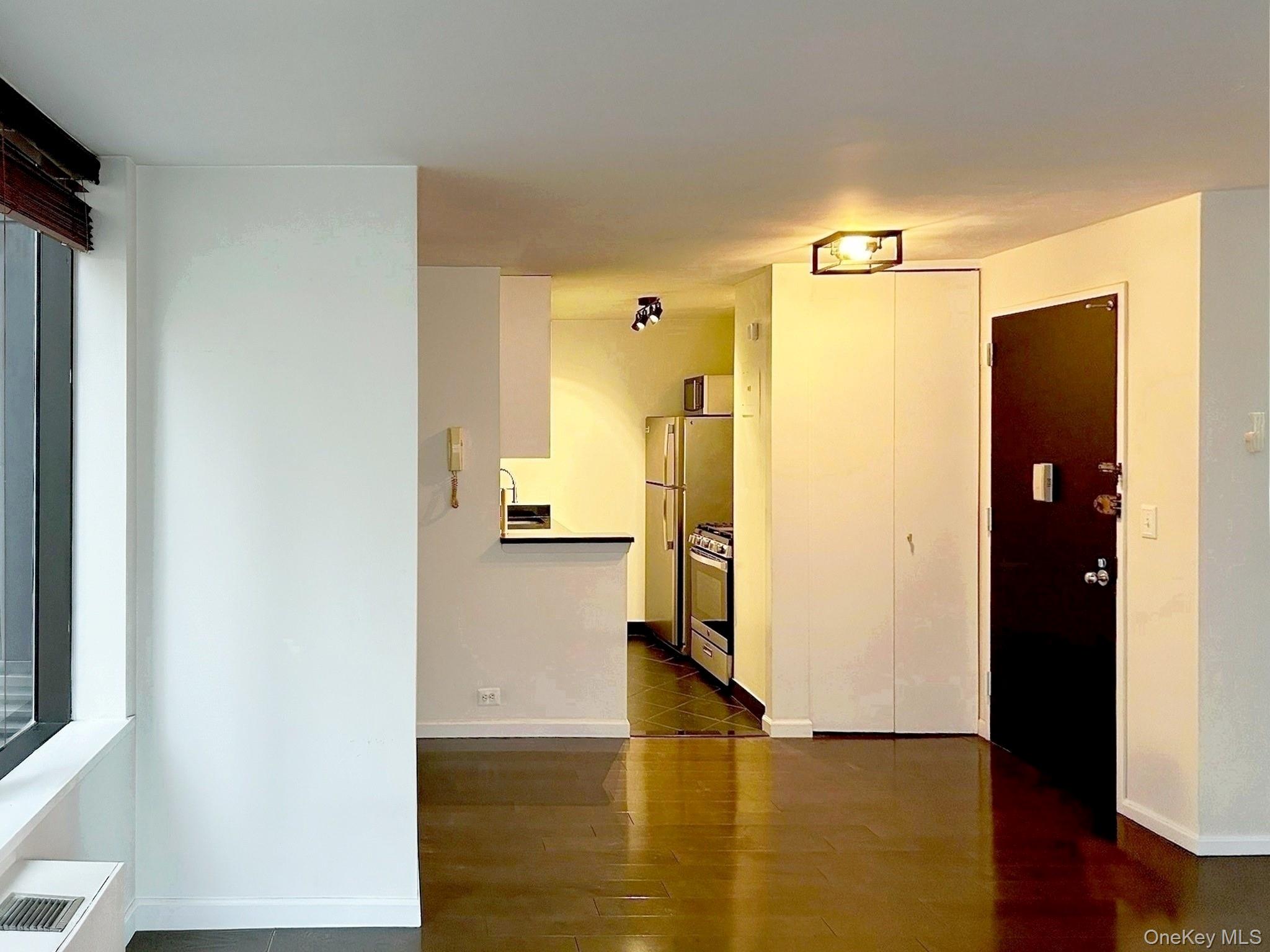 445 Fifth Avenue 18h Property Photo 5