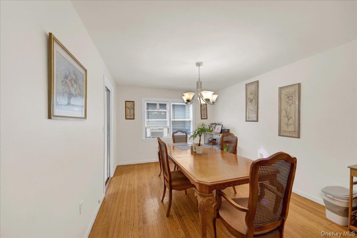 238 Van Cortlandt Park Avenue Property Photo 6