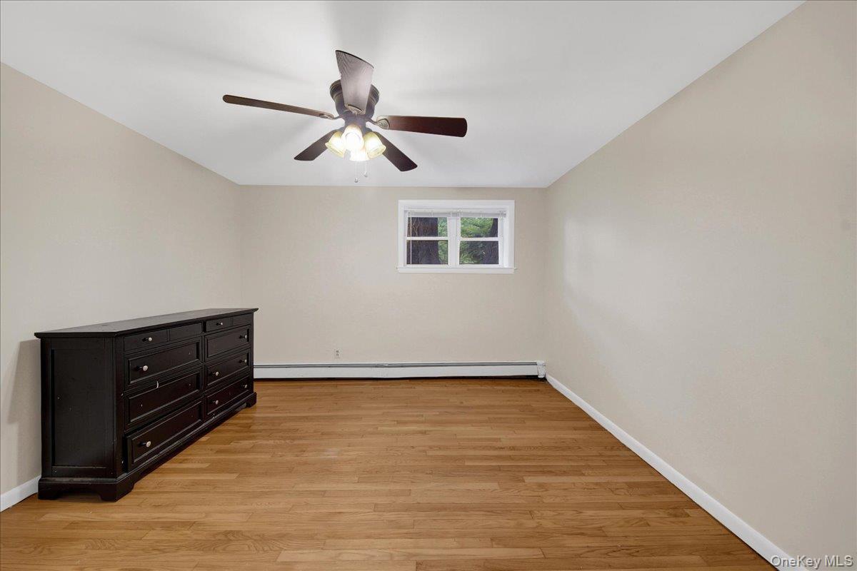 238 Van Cortlandt Park Avenue Property Photo 9
