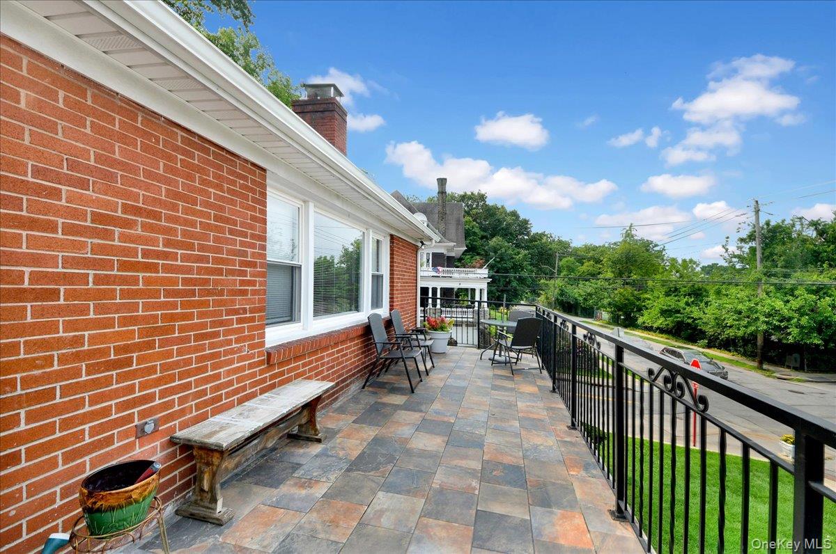 238 Van Cortlandt Park Avenue Property Photo 26