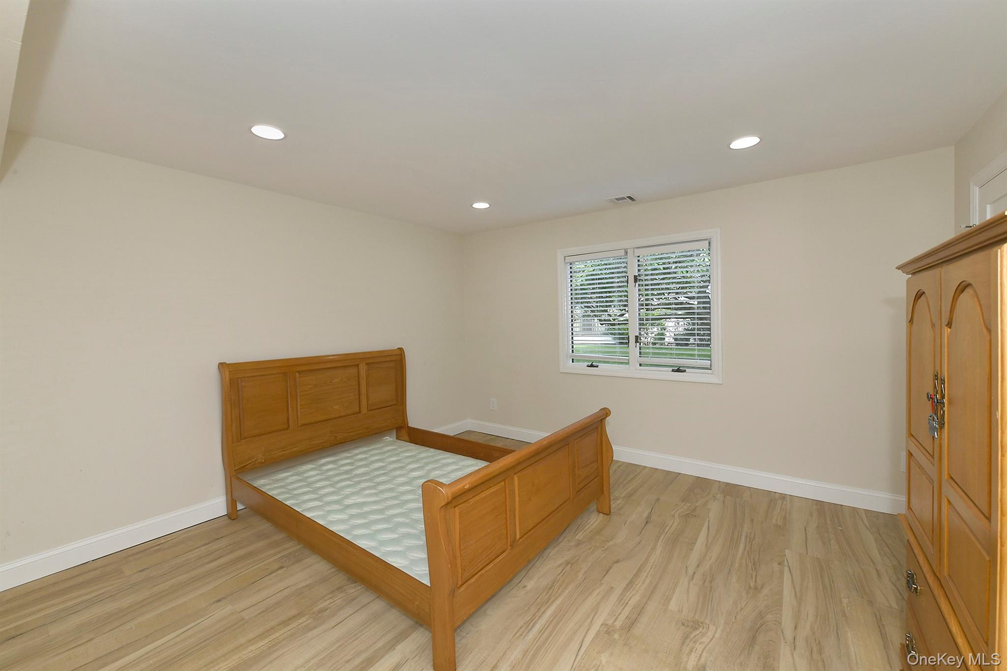 20 Laurel Avenue 3 Property Photo 17