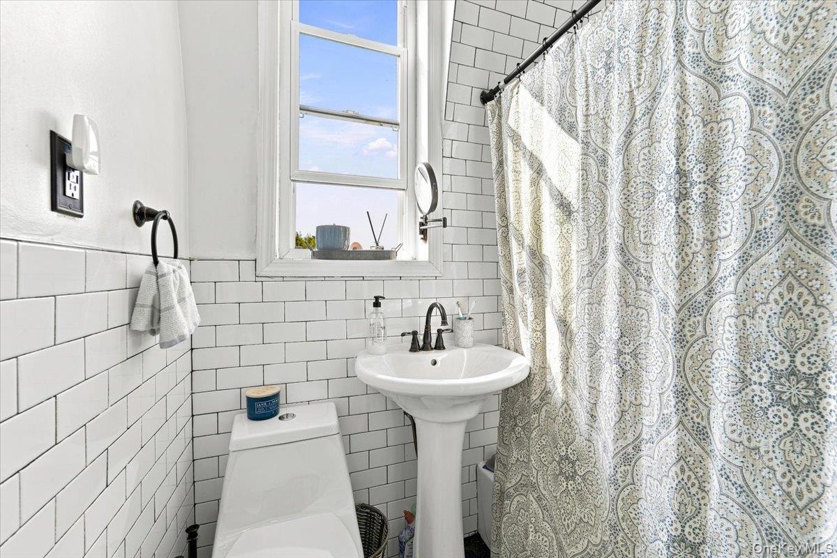 143 Oliver Avenue Property Photo 17